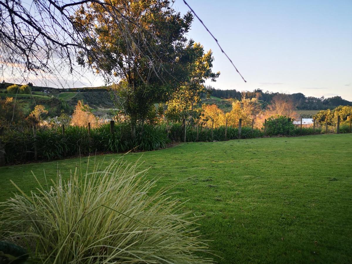 River Side Lodge Whakamarama Exterior photo